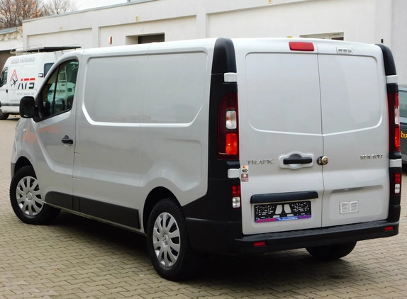 Renault Trafic cena 64900 przebieg: 159000, rok produkcji 2020 z Młynary małe 92